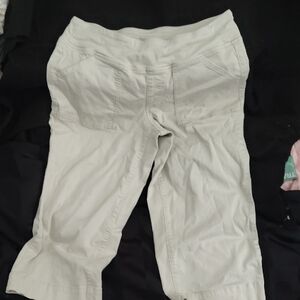 Belle by Kim Gravel Cream Capris